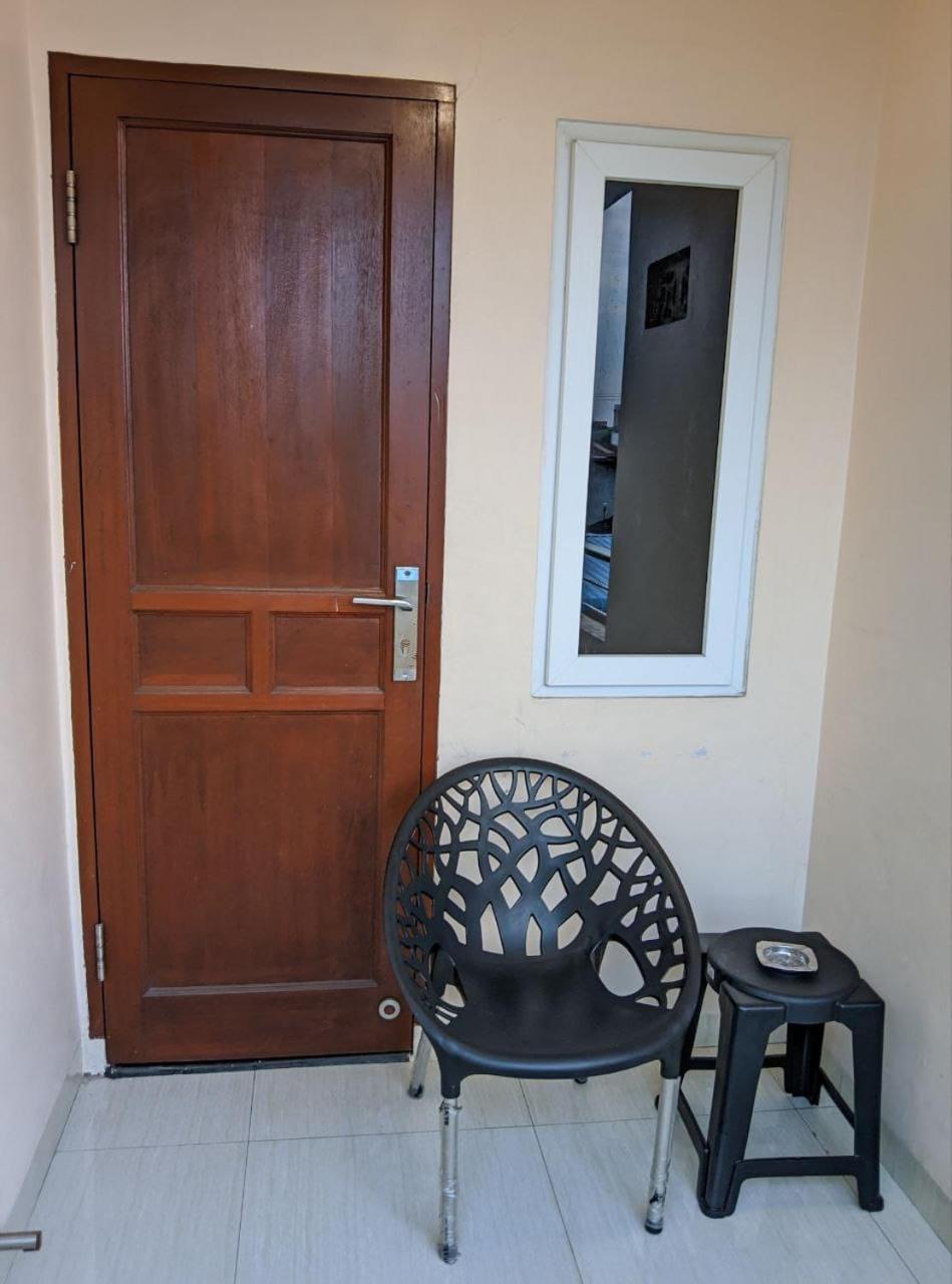 OYO 90500 Teratai Residence Medan Exterior foto
