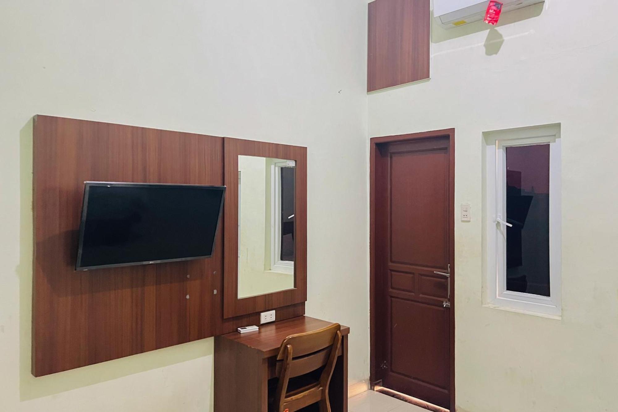 OYO 90500 Teratai Residence Medan Exterior foto